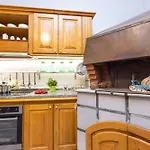 Nido Di Pietra * ماسّا لوبْرينسِ